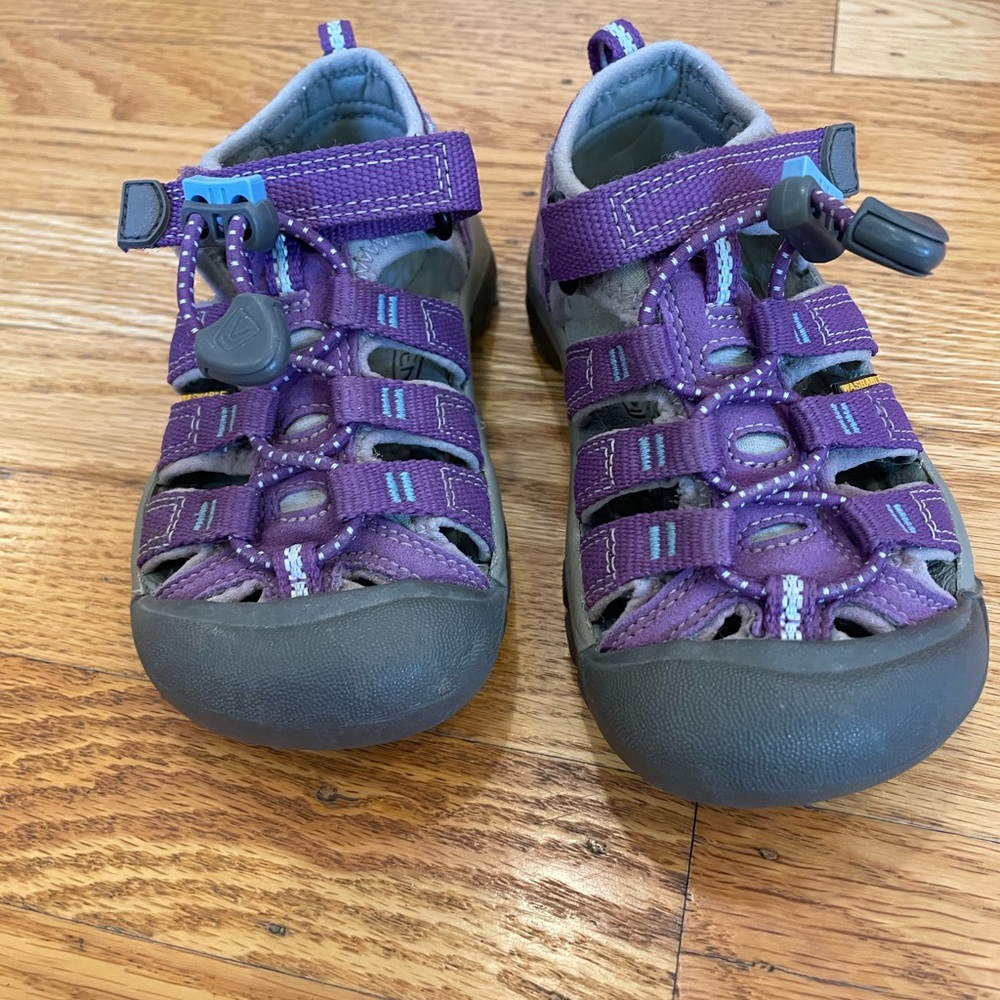 Keens sandals purple size 10